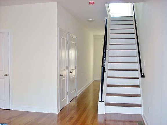 2nd image of 2225 Trenton Ave