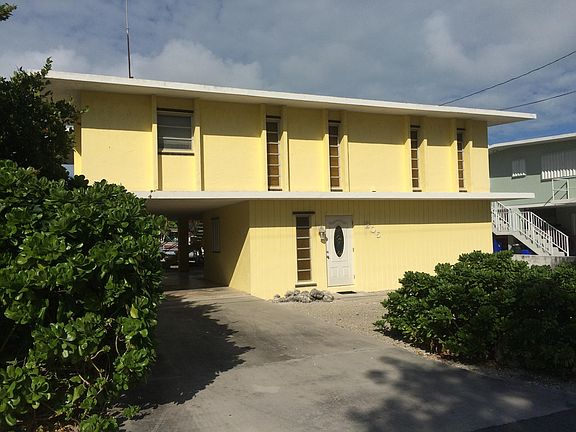 2nd image of 205 Bougainvillea St
