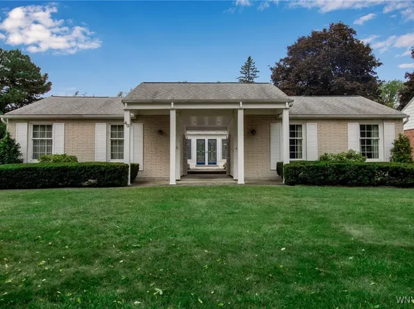 40 Lakewood Pkwy, Amherst, NY 14226