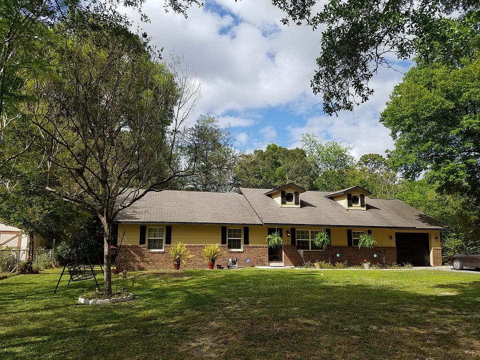 1st image of 5610 NE Berwick Dr