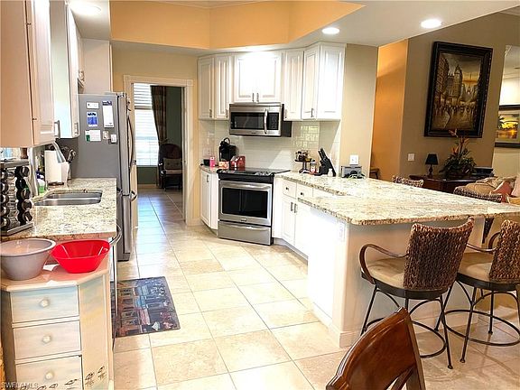 4th image of 8504 Alessandria Ct