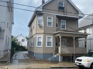 93 Barrows St, Providence, RI 02909