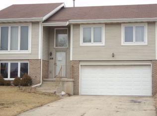 2118 Canterbury Rd, Madison, WI 53711