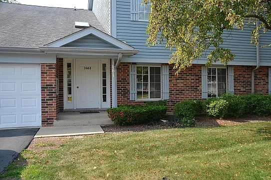 1661 Commodore Ct #3 — Photo 2