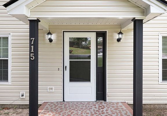 2nd image of 715 Cool Brook Ct
