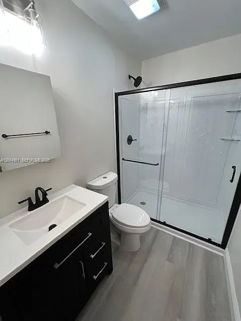4 bed, 1652 sqft, $5,500 — Photo 2
