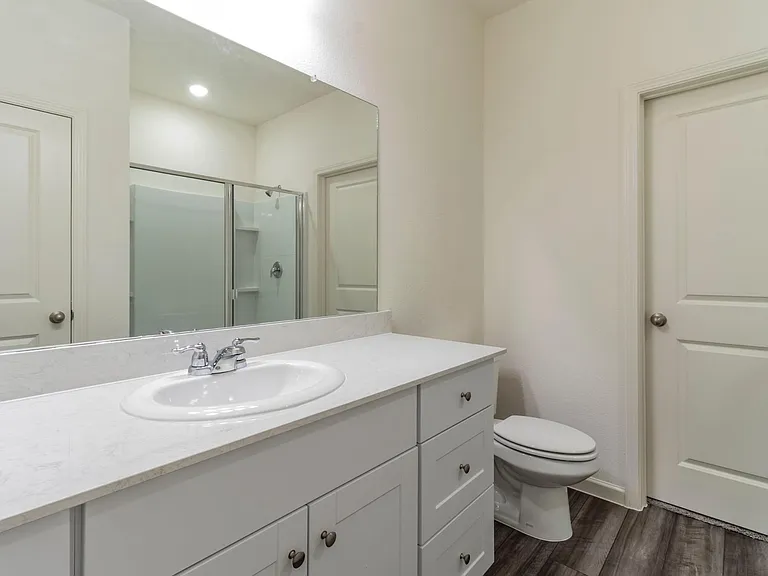 1862 McCree St — Photo 2