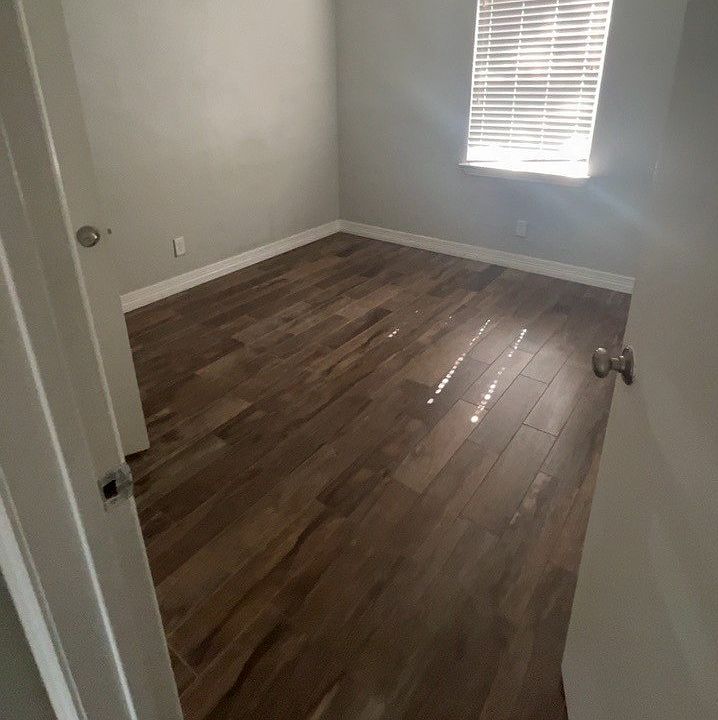 2nd image of 2532 Charlotte St APT 1