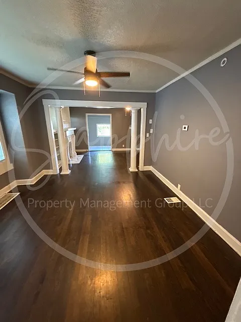 5505 Woodland Avenue - 1 — Photo 3