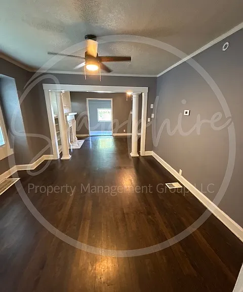 5505 Woodland Ave — Photo 3