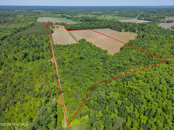 9851 Hallsboro Road S, Whiteville, NC 28472