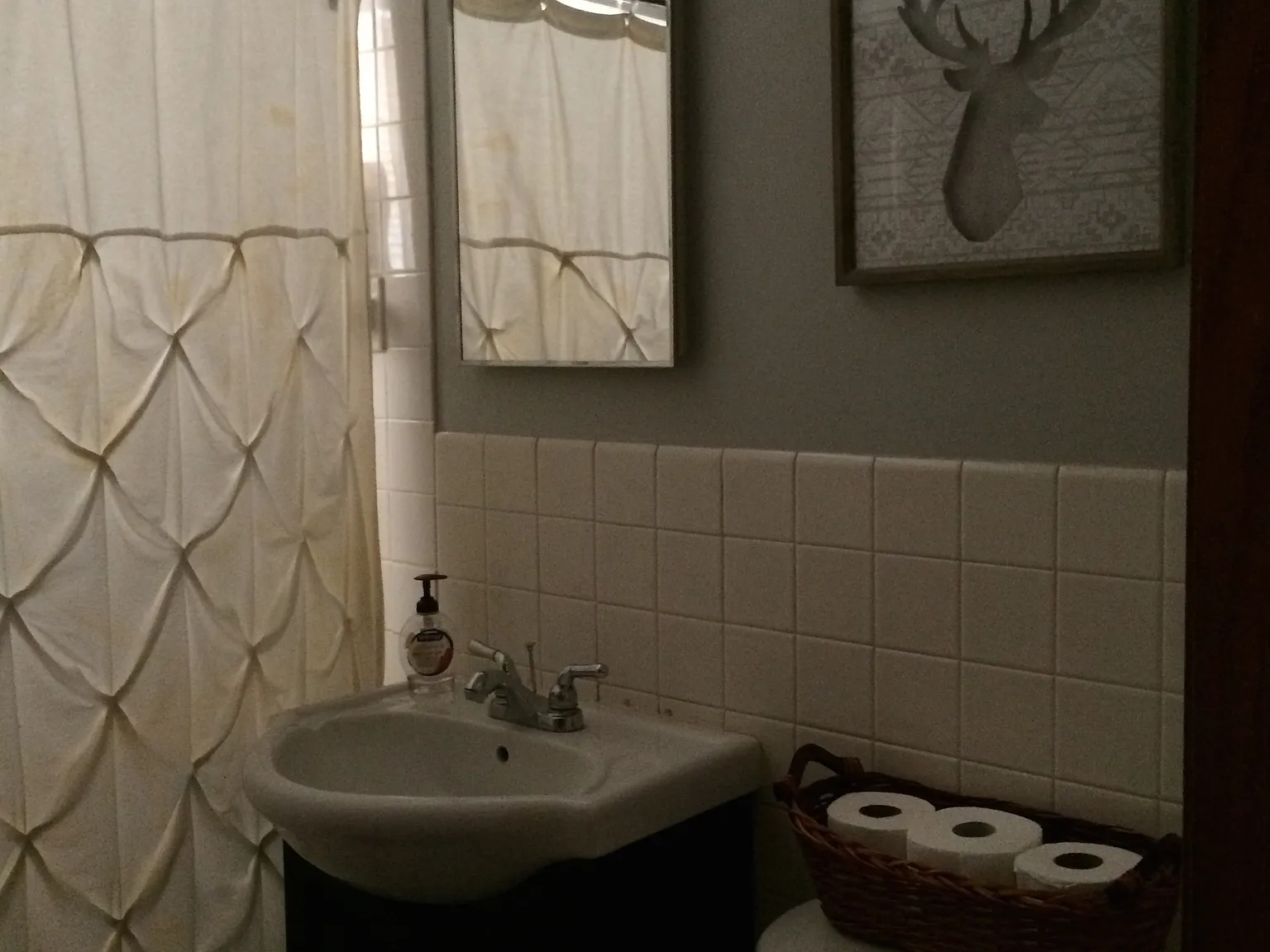 Broadway West Apartments — Photo 2