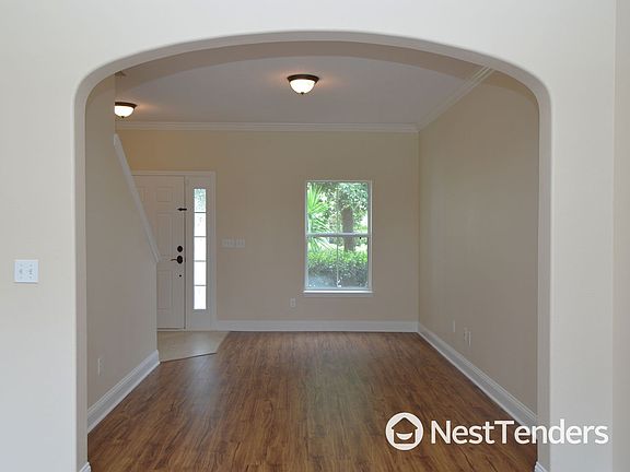 4th image of 85113 Champlain Dr