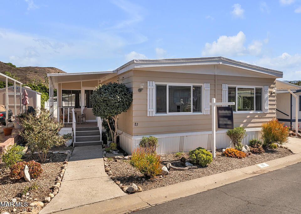 1st image of 83 La Lomita