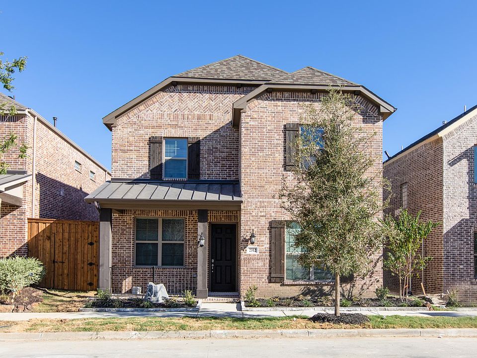 1st image of 2312 Royal Crescent Dr N
