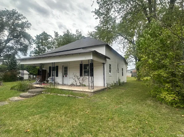 1102 N Monroe St, Hartford City, IN 47348