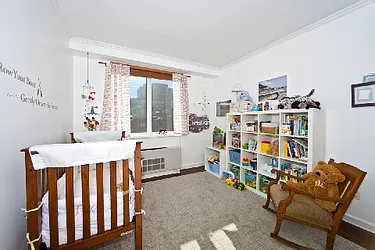 Sold by Isen & Company : Real Estate Advisors