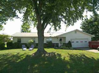 12374 N Kern Rd W, Syracuse, IN 46567