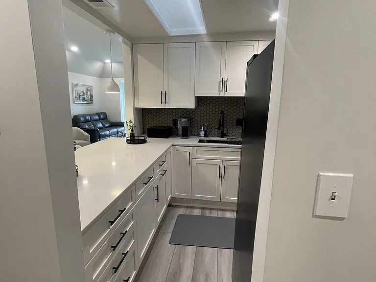 Kitchen entrance