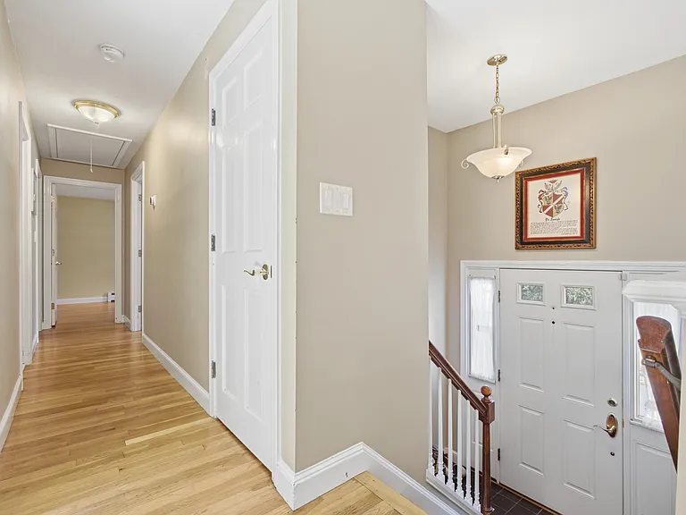 55 Robbie Rd — Photo 14