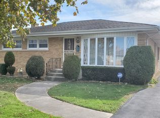 8119 W Farragut Ave, Chicago, IL