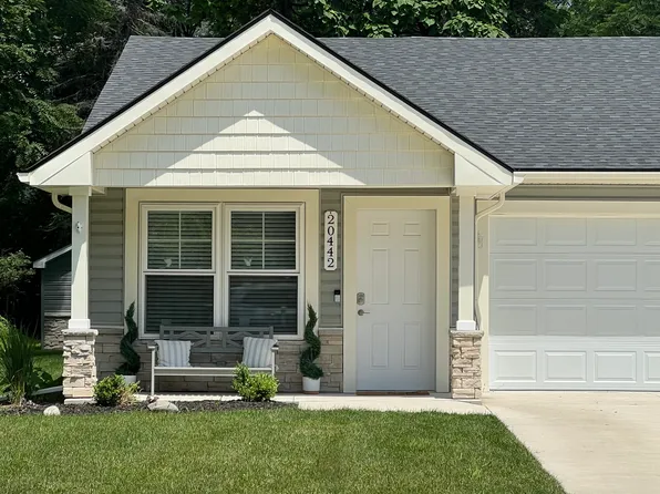 20442 Westland Dr, Southfield, MI 48075