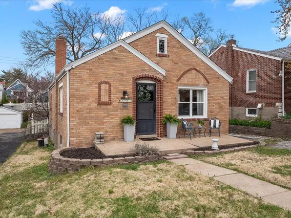 3751 Upton St, Saint Louis, MO 63116