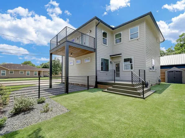 1317 Finch St, Houston, TX 77009