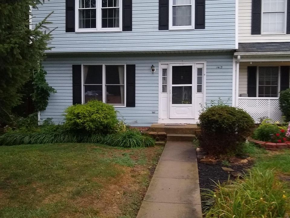 1st image of 1415 Landis Cir