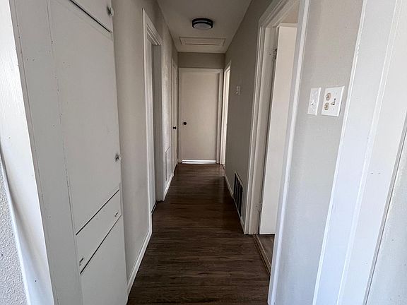 2nd image of 1816 E 43rd St