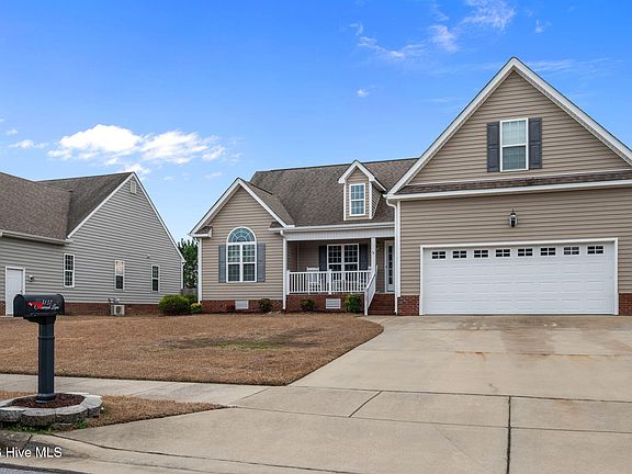 3rd image of 3137 Chesswood Lane