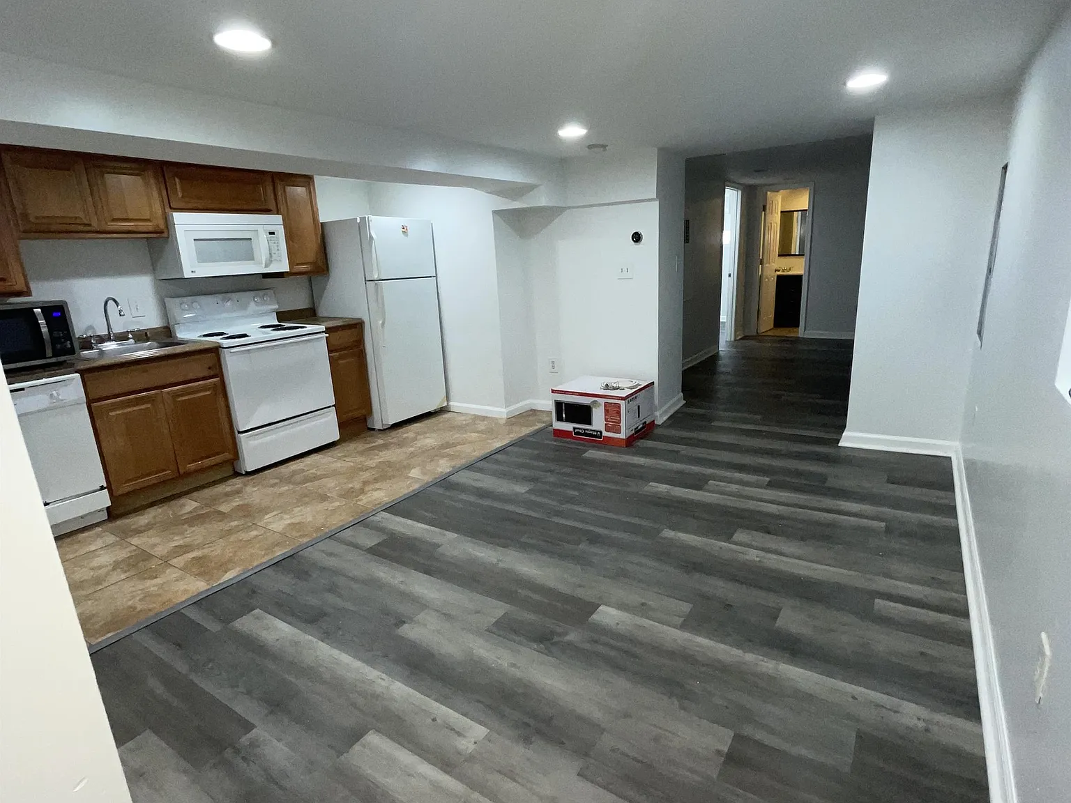 141 Uhland Terrace Northeast — Photo 2