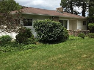 200 Croyden Rd, Syracuse, NY 13224