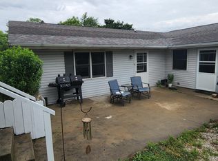 15202 N Mouzin Rd, Oaktown, IN 47561