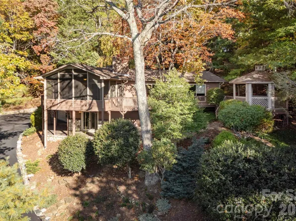 20 Wild Cherry Dr, Mills River, NC 28759