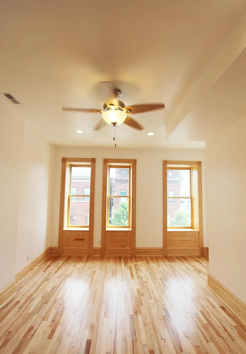 3 bed, 1600 sqft, $1,995 — Photo 4