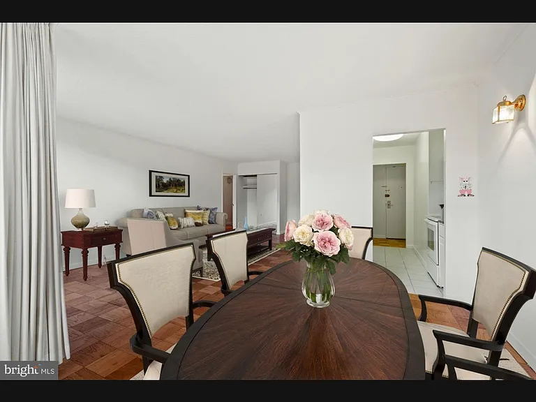 1718 P St NW #406 — Photo 4