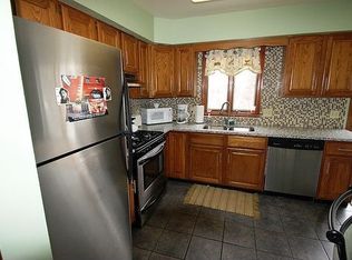 1003 North St #B, Pittsfield, MA 01201