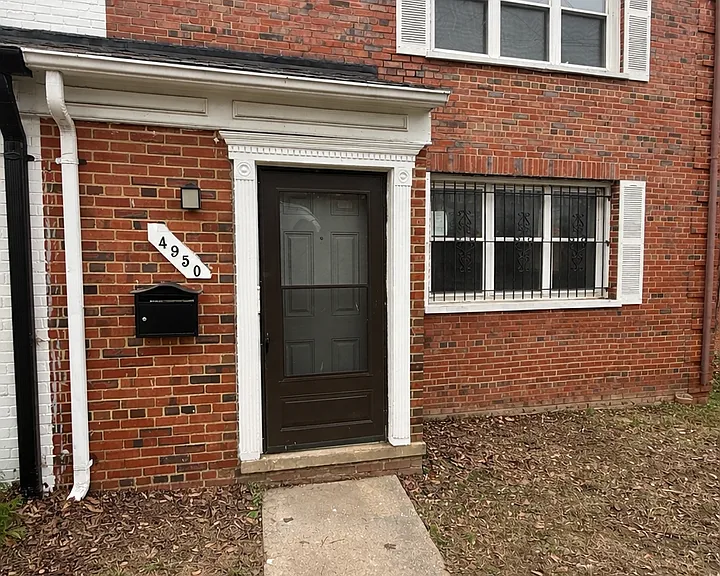 4950 Just St NE — Photo 1