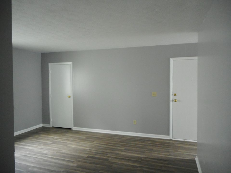 1st image of 396 E 13th Ave APT 3