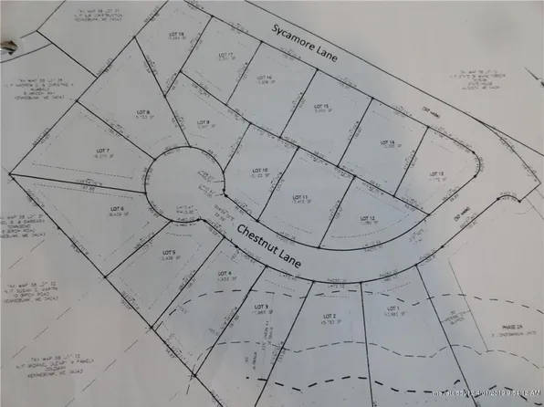 2 Chestnut Ln, Kennebunk, ME 04043