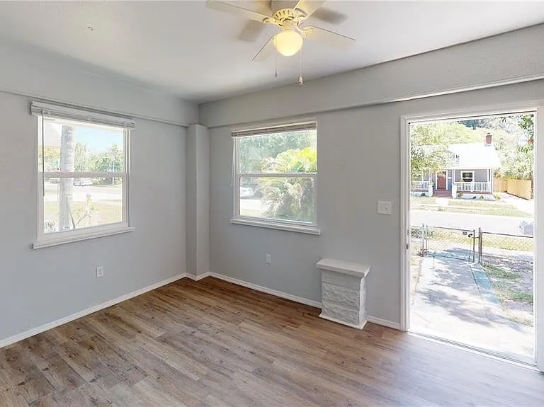 1711 Scranton St S — Photo 10