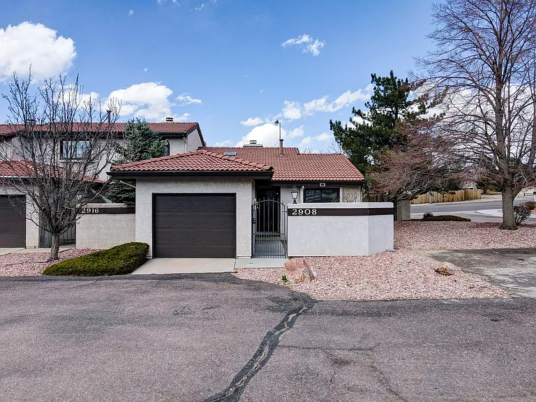 2908 Camino Cielo Ct — Photo 30