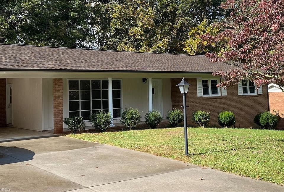 1st image of 345 Brookwood Acres Dr