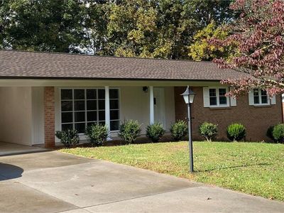 345 Brookwood Acres Dr, North Wilkesboro, NC, 28659