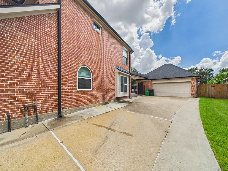 6206 Canyon Run Ct — Photo 42