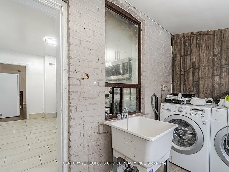 6 Mimico Ave E #2 — Photo 23