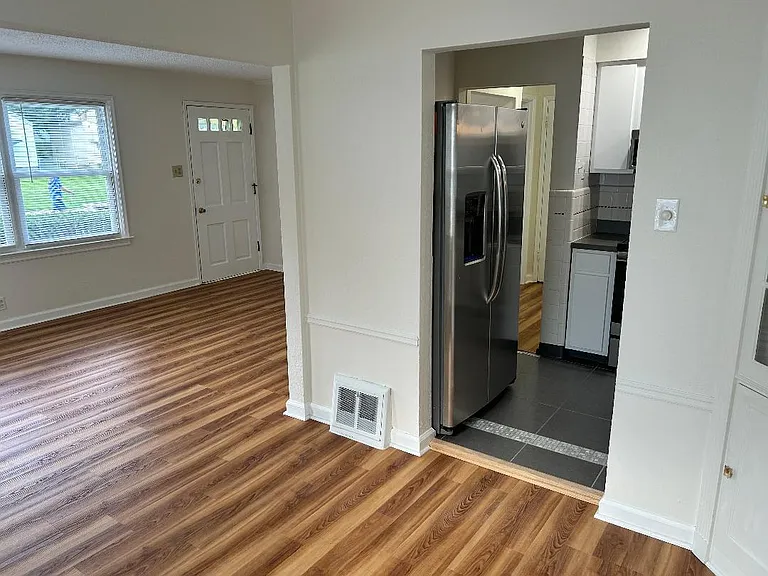 1148 Ashford Dr — Photo 30