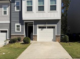 835 Oak Center Dr, Raleigh, NC 27610