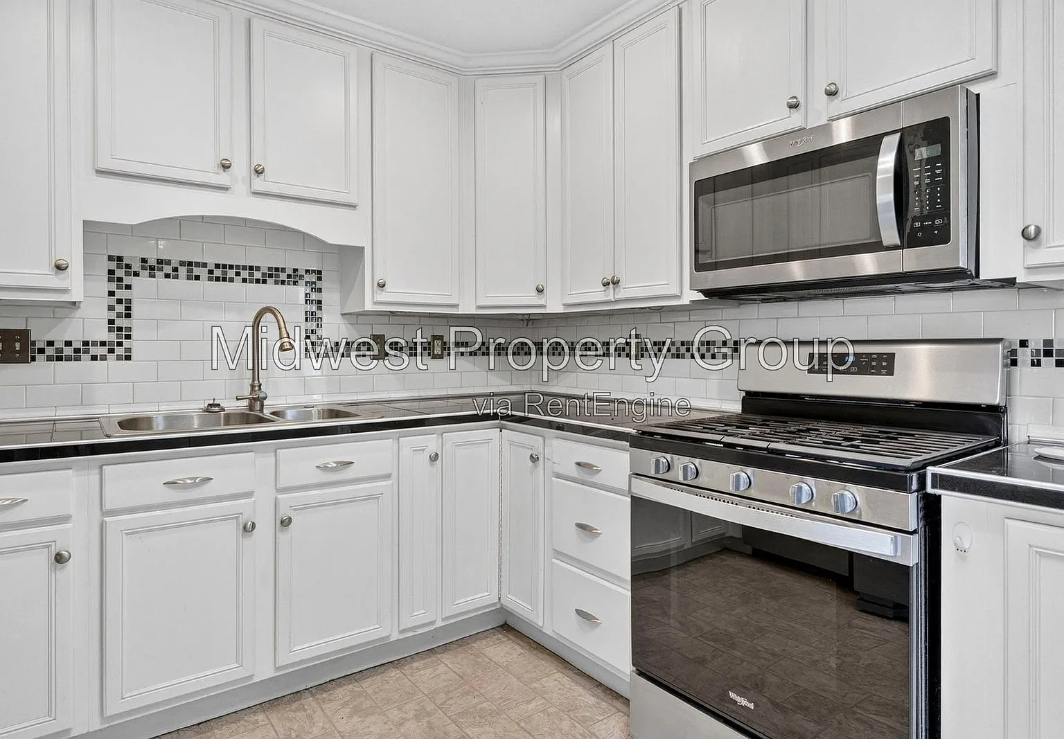 3 bed, 2.0 bath, 960 sqft, $1,650 — Photo 1